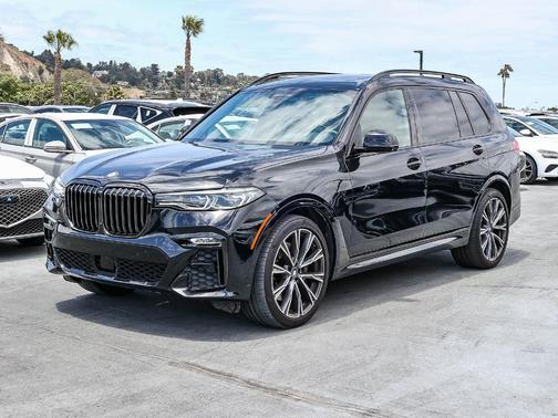 Black Sapphire Metallic 2021 BMW X7 M50i