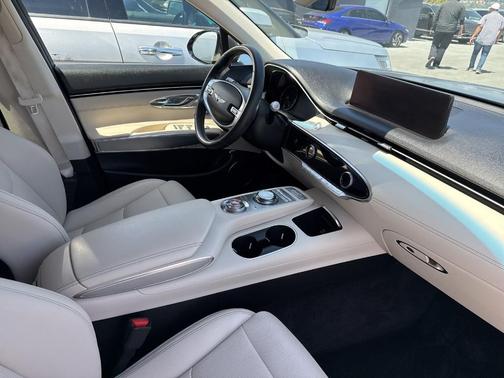 Barossa 2023 Genesis GV70 2.5T