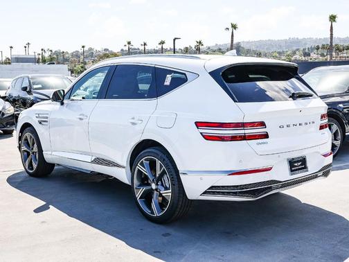 Uyuni White 2026 Genesis GV80 2.5T Prestige