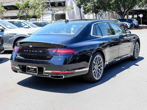 Vik Black 2026 Genesis G90 3.5T e-SC