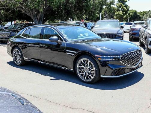 Vik Black 2026 Genesis G90 3.5T e-SC