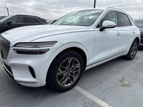 Alta White 2024 Genesis GV70 2.5T