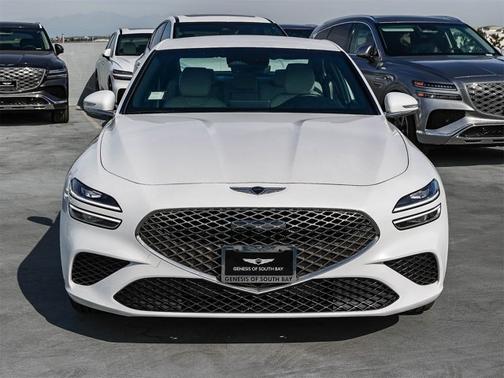 2025 Genesis G70 2.5T