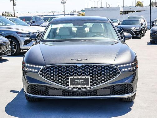 Makalu Gray 2026 Genesis G90 3.5T e-SC