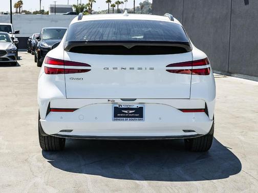 Uyuni White 2026 Genesis GV60 19"