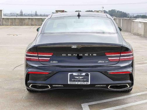 Vik Black 2026 Genesis G80 3.5T