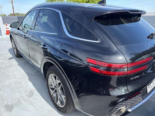 Vik Black 2025 Genesis GV70 2.5T