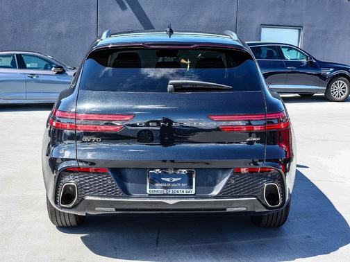 2025 Genesis GV70 2.5T