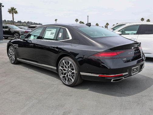 Vik Black 2026 Genesis G90 3.5T e-SC
