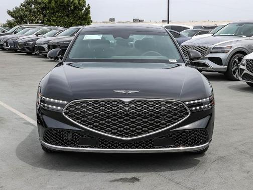 Vik Black 2026 Genesis G90 3.5T e-SC