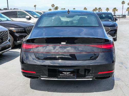 Vik Black 2026 Genesis G90 3.5T e-SC Prestige Black