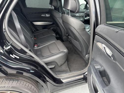 Vik Black 2023 Genesis GV70 2.5T