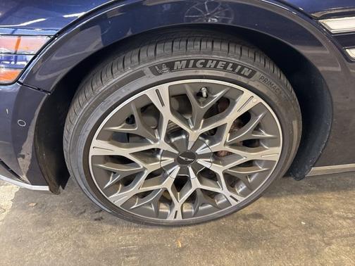 2023 Genesis G90 3.5T e-SC