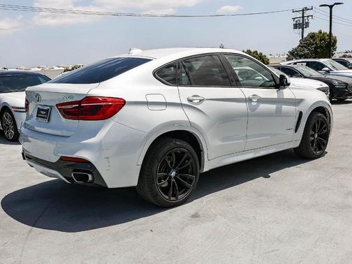 Mineral White Metallic 2019 BMW X6 sDrive35i