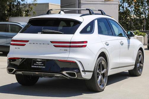 Uyuni White 2026 Genesis GV70 3.5T Sport Prestige