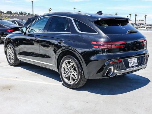 Vik Black 2025 Genesis GV70 2.5T