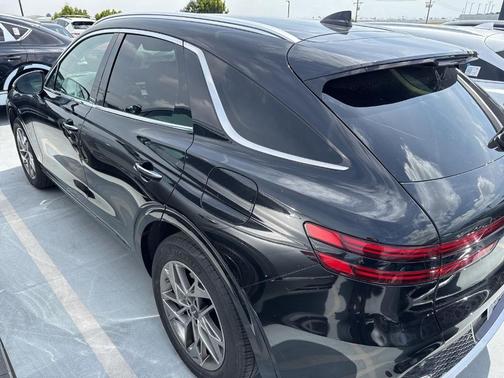 Vik Black 2025 Genesis GV70 2.5T