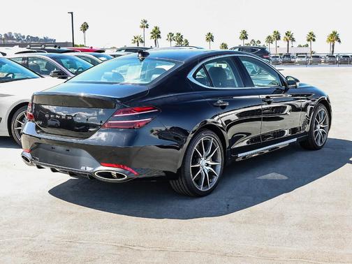 Vik Black 2026 Genesis G70 2.5T Prestige