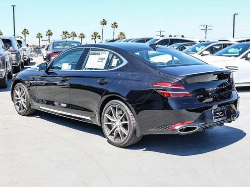 Vik Black 2026 Genesis G70 2.5T