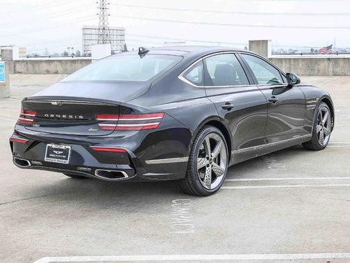 Vik Black 2026 Genesis G80 2.5T