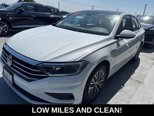 Pure White 2019 Volkswagen Jetta 1.4T SEL