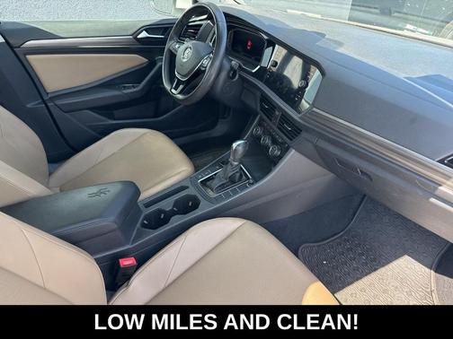 Pure White 2019 Volkswagen Jetta 1.4T SEL