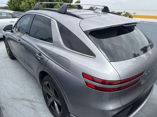 Savile Silver 2023 Genesis GV70 2.5T