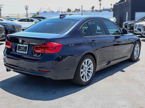 Blue 2017 BMW 320 i