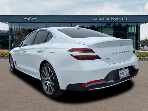 2022 Genesis G70 2.0T