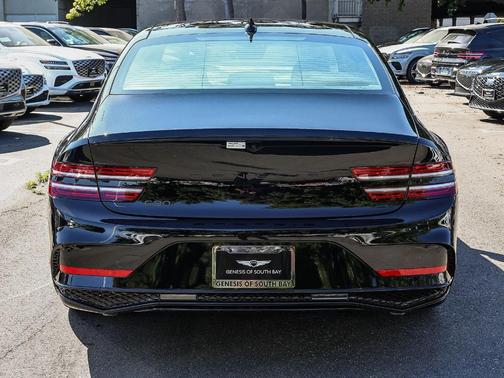 Vik Black 2026 Genesis G80 3.5T