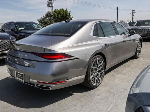 Savile Silver 2026 Genesis G90 3.5T e-SC