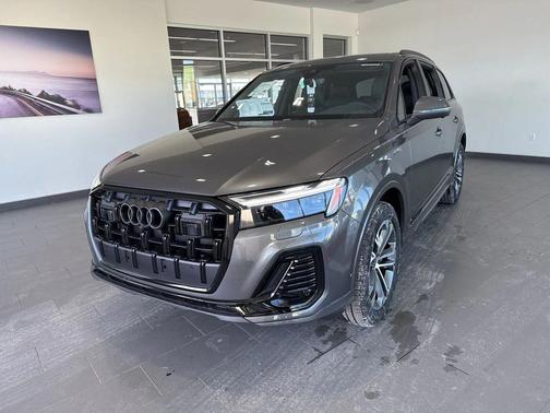 2026 Audi Q7 45 Premium