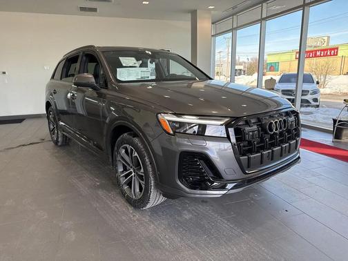 2026 Audi Q7 45 Premium