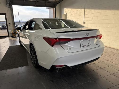 2020 Toyota Avalon XSE