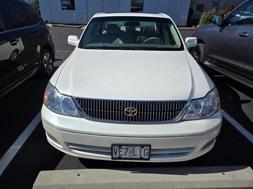 2000 Toyota Avalon XLS