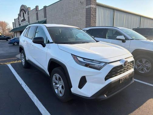 2023 Toyota RAV4 LE
