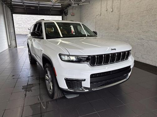 Bright White Clearcoat 2021 Jeep Grand Cherokee L Limited