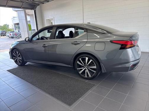 2020 Nissan Altima SR FWD