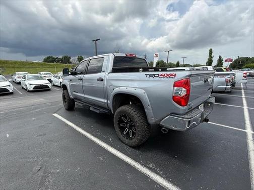 2017 Toyota Tundra SR5