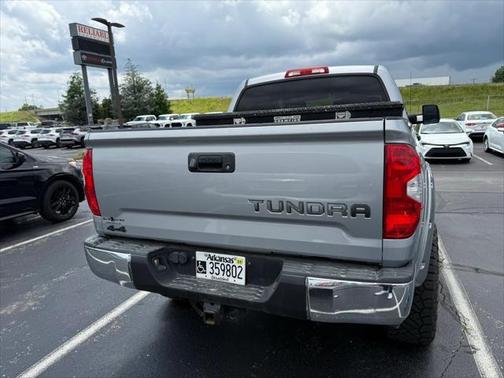 2017 Toyota Tundra SR5