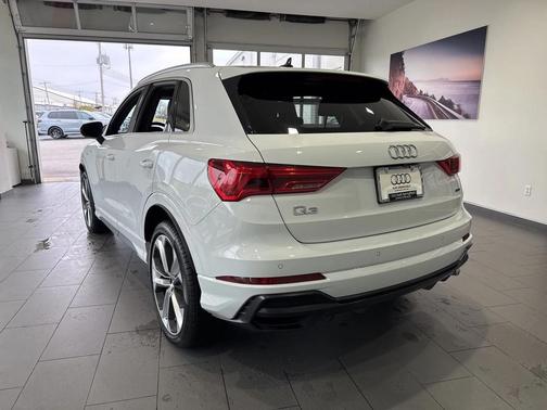 2020 Audi Q3 45 S line Premium Plus