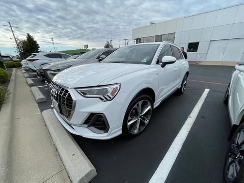 2020 Audi Q3 45 S line Premium Plus