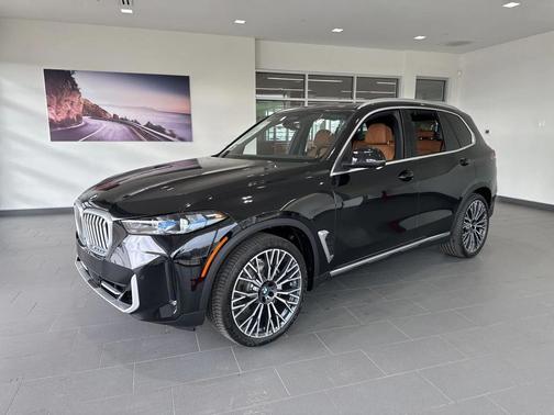 Black Sapphire Metallic 2026 BMW X5 xDrive40i