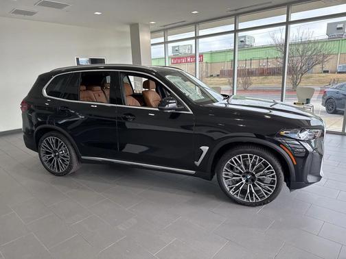Black Sapphire Metallic 2026 BMW X5 xDrive40i