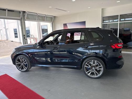 2023 BMW X5 M50i