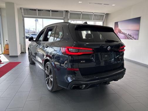 2023 BMW X5 M50i