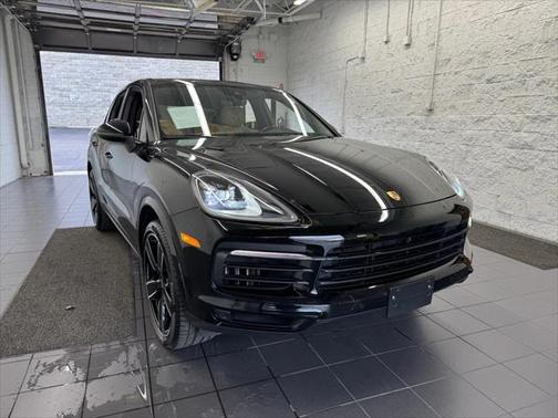 2022 Porsche Cayenne Base