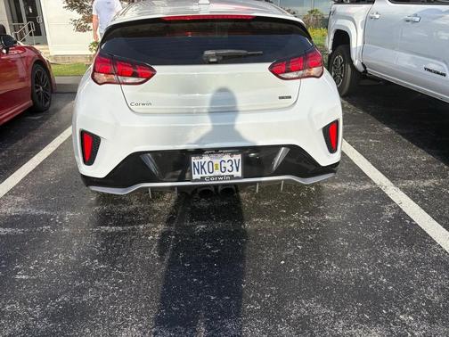 2020 Hyundai Veloster Base