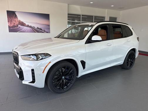 Mineral White Metallic 2026 BMW X5 xDrive40i