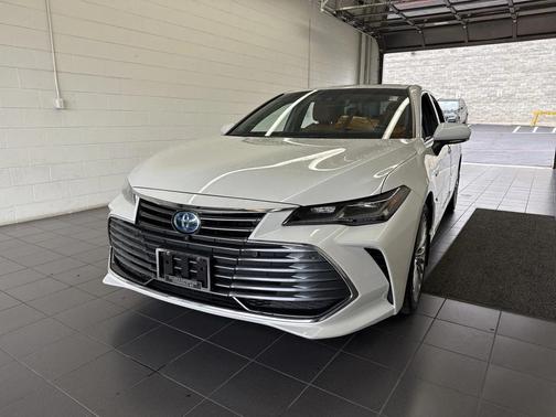 2020 Toyota Avalon Hybrid Limited